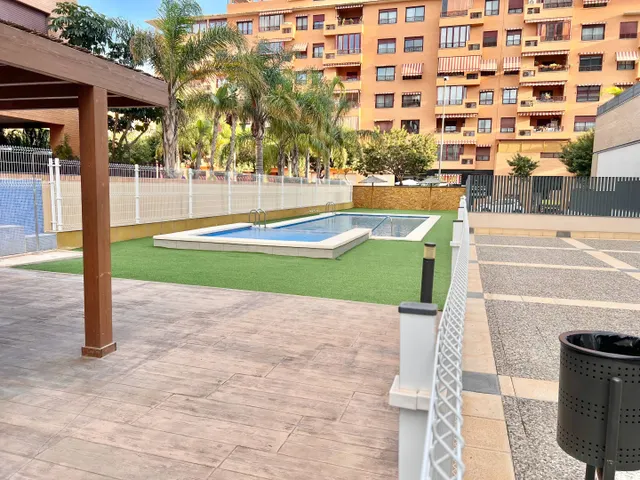 FANTASTICA VIVIENDA CERCA DEL TRAM — 21