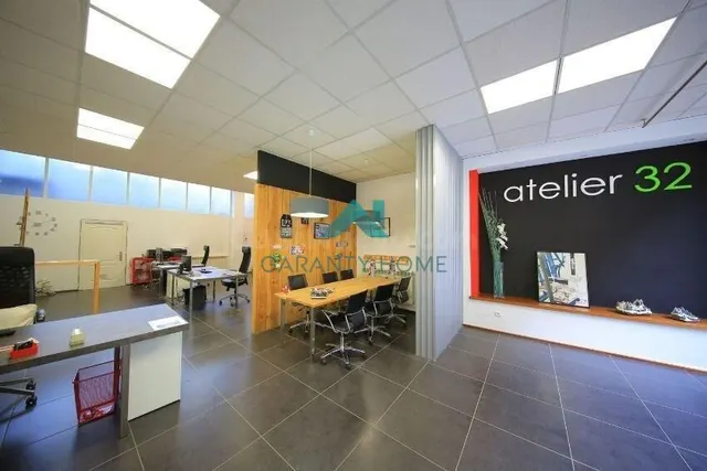 Se vende local comercial en Vitoria - foto 2