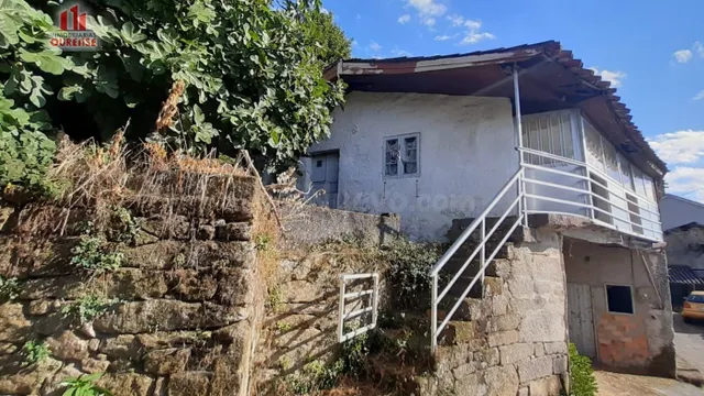 CASA DE PIEDRA SITA EN LA ZONA DE VILAMARIN, A 15 MINUTOS DE