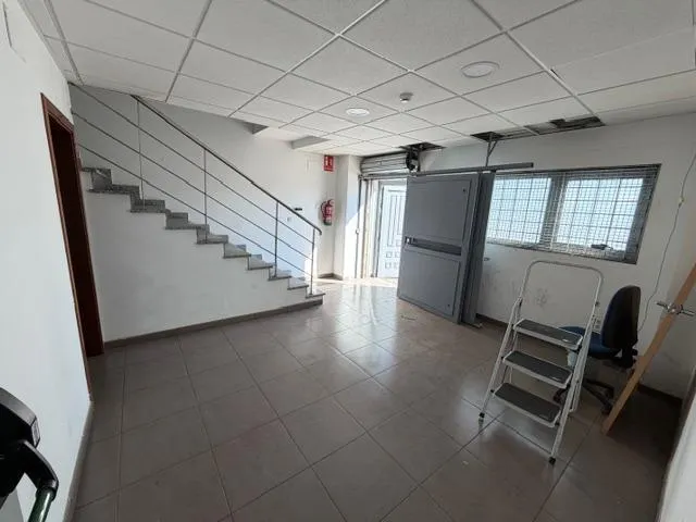 Se alquila nave en poligono industrial de San Cibrao das Viñas, Ourense — 13