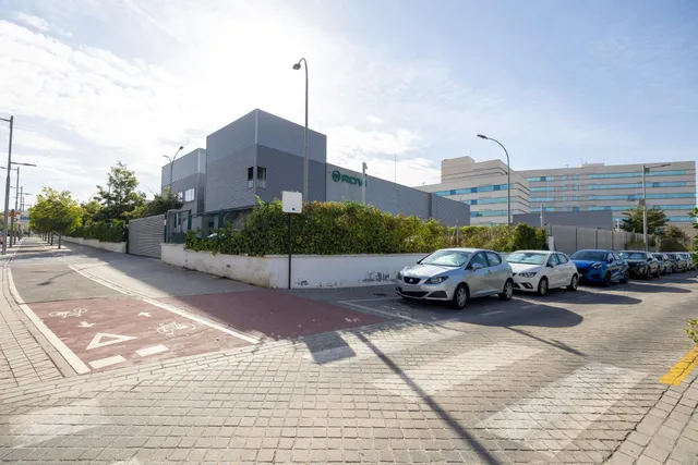 MARAVILLOSO PISO DE DOS DORMITORIOS Y GARAJE EN EL PTS — 44