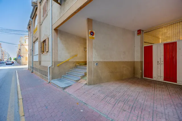 Apartamento de 3 dormitorios y piscina comunitaria en Acequion, Torrevieja — 26