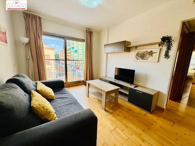 VIVIENDA 2 DORMITORIOS GARAJE Y TRASTERO CERCA DEL CENTRO - foto 4