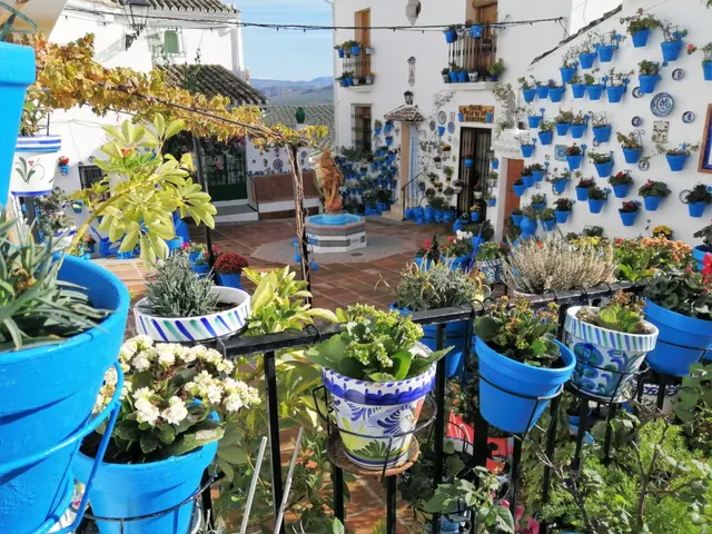 Ideal cómo inversión o si desea vivir en un pueblo con encanto como es Iznájar (Córdoba). — 45