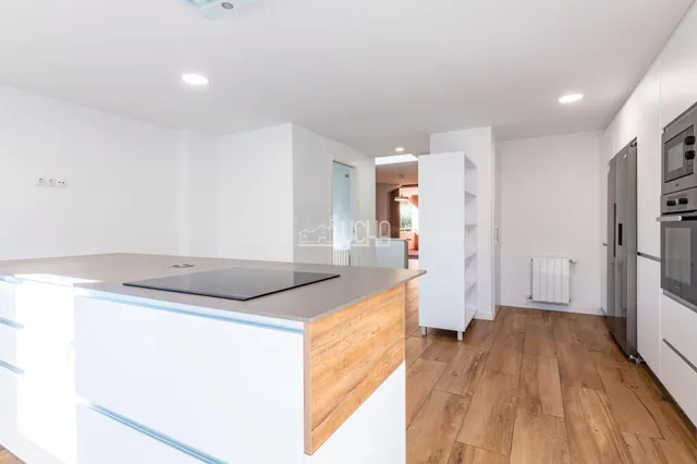 Pareado 4 habitaciones 309m² en venta - Urb. Mas Camarena - foto 5