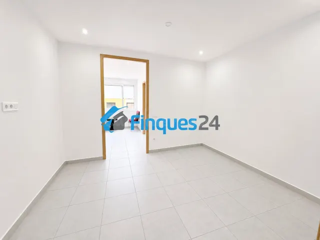Piso rehabilitado de 108 m2 en el centro de Manresa / Segund - foto 4