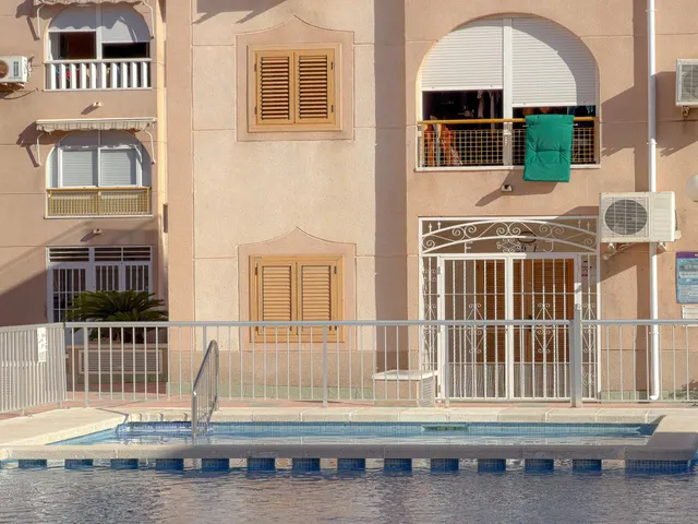Acequion! Fantastico apartamento con amplia terraza y vistas laterales al mar + Gigantesca piscina comunitaria + Licencia turística (300 mts playa) — 18