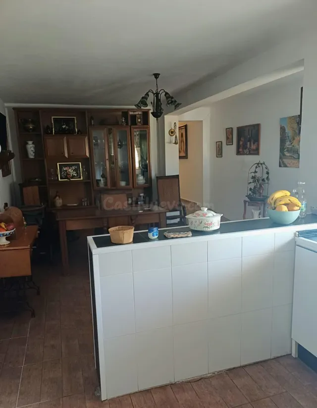 Casa con amplia parcela y piscina en torrecera — 4