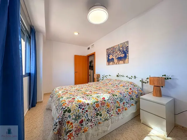 Apartamento de 2 dormitorios con patio, garaje y trastero en Ronda Sur — 30
