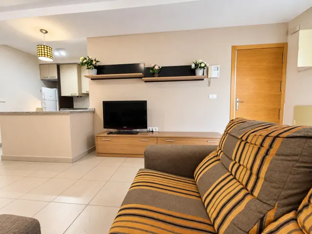 Vivienda con garaje y trastero en pleno centro de san vicente del raspeig — 4
