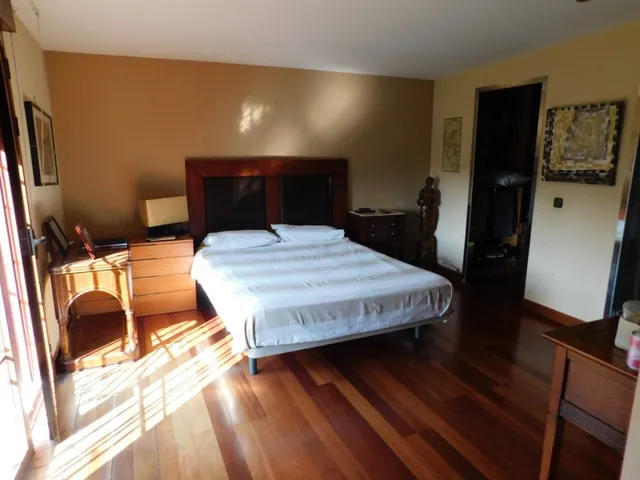 Venta - villa de lujo - Torrevieja - 6 dormitorios - 5 baños - 328 m2 - parcela 1066 m2 - piscina - garaje — 25