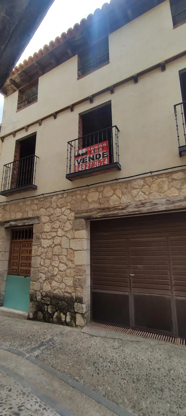 Exclusivas Alcalá vende PROPIEDAD en Pastrana (Guadalajara) — 24