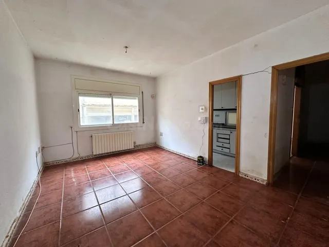SE VENDE PISO EN TERRASSA, ZONA CAN BOADA