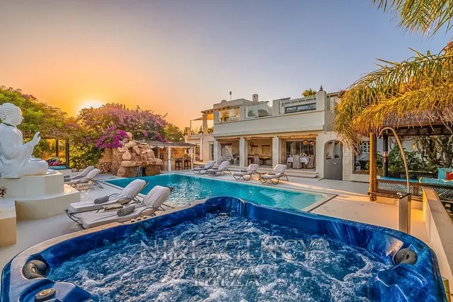 Casa-Chalet en Venta en Santa Eularia Des Riu Baleares — 36