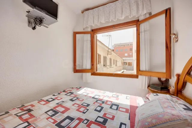 Bungalow de 3 dormitorios a 250 metros del mar en Playa del  - foto 4