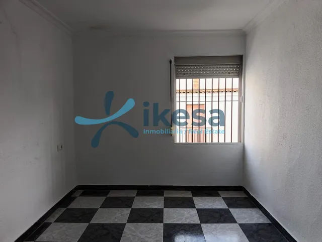 Vivienda en planta primera para reforma integral en Utrera — 13