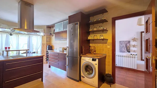 Cómodo chalet en venta en Eurovillas — 31