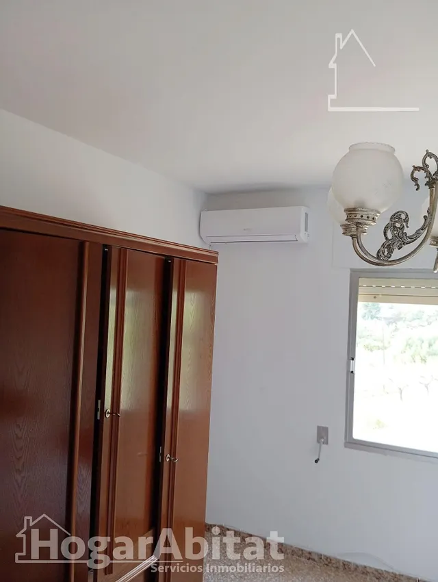 ¡Vistas a las montañas! Casa luminosa con garaje y dos grandes terrazas, cerca del ayuntamiento — 20
