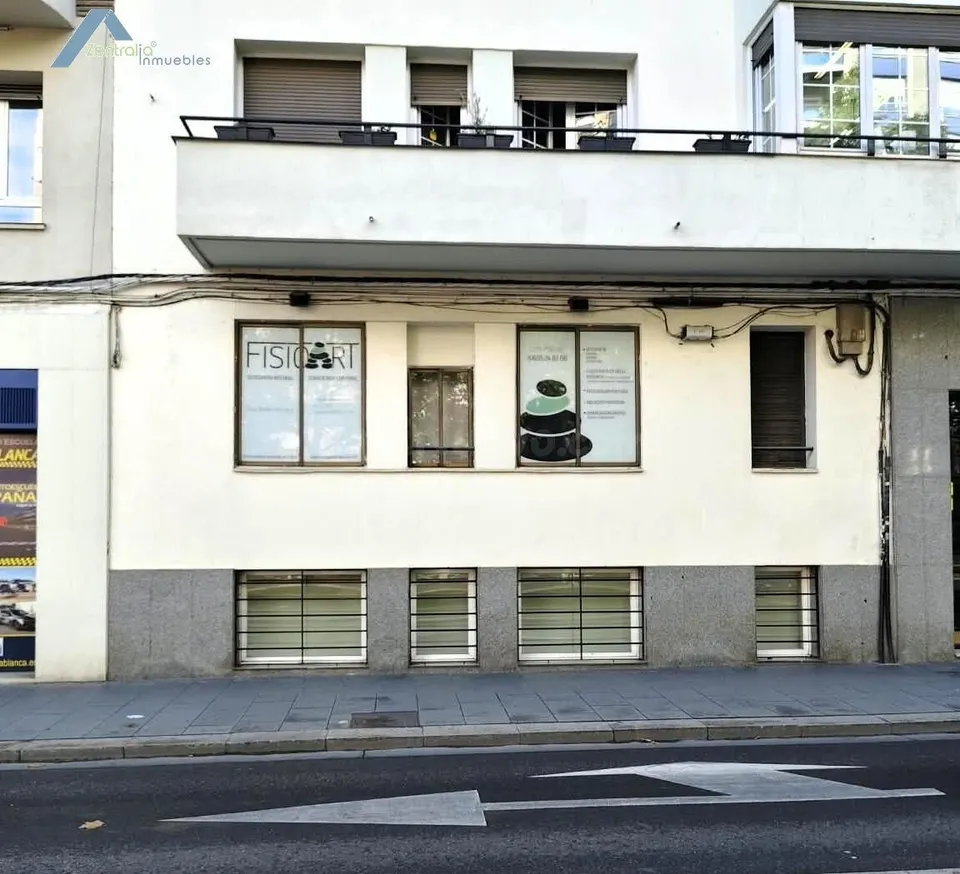 Local comercial 3 habitaciones 43m² en alquiler - Gran Via