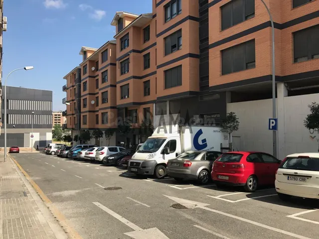 Local comercial 84m² en venta - Elola