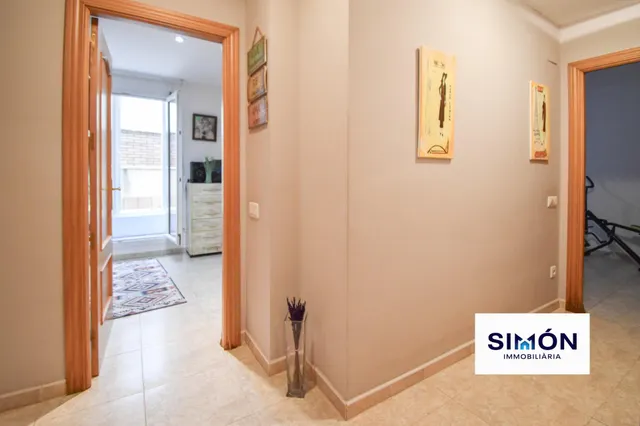 ¡FANTÁSTICA OPORTUNIDAD EN SANTPEDOR! Piso de 3 habitaciones dobles, con balcón y terraza. — 34