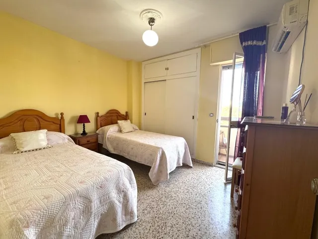 Se vende piso en av. duque de abrantes — 33