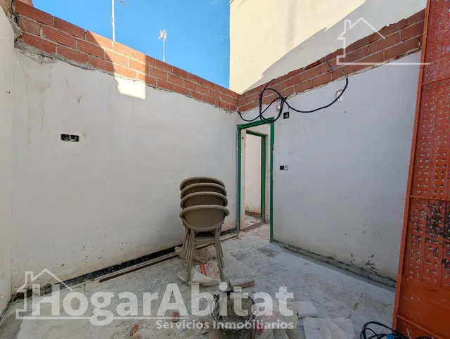 ¡MAGNÍFICA VIVIENDA! ACOGEDORA Y LUMINOSA CON TERRAZA Y BALCÓN, EN EL CENTRO — 23