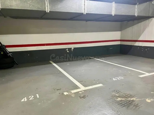 Tres plazas de aparcamiento en Paseo de Gracia - foto 5