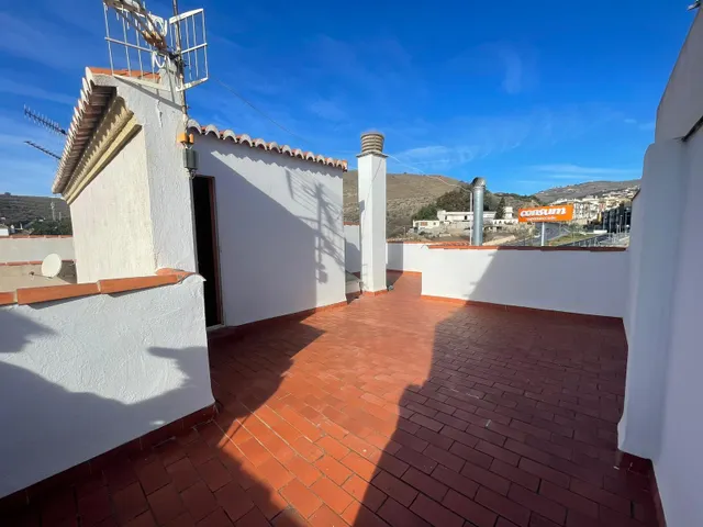 Adosado en Motril por 237000€ — 37