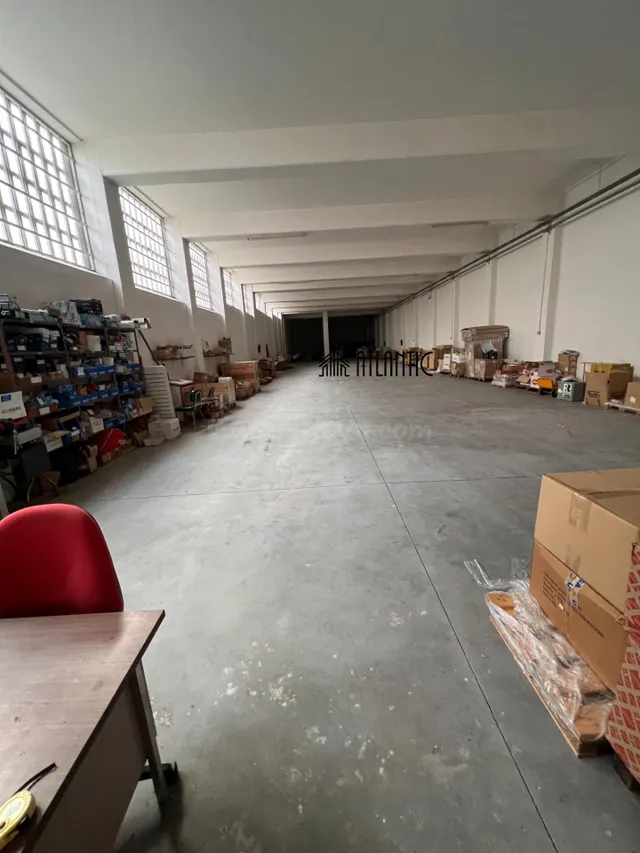 Nave industrial 806m² en venta - Comesaña - Matamá - foto 2