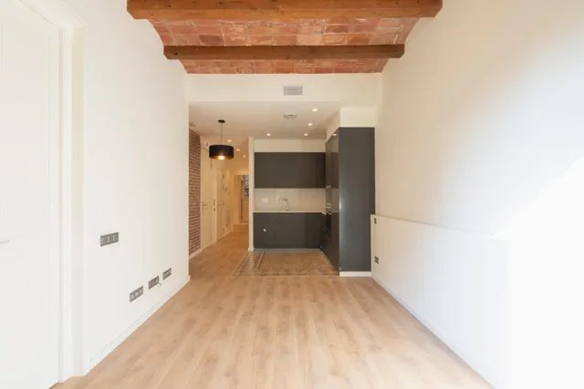 VIVIENDA REFORMADA EN SAGRADA FAMILIA — 18