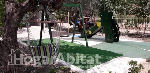 CHALET CON JARDÍN Y CON MUCHAS POSIBILIDADES — 7
