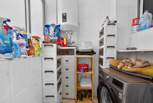 Amplio apartamento de 4 dormitorios a pocos pasos de la Playa del Acequión, Torrevieja — 22