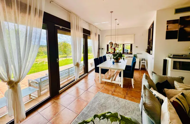 EXQUISITA VILLA CON DISEÑO MODERNO Y AMPLIA PARCELA, CON PISCINA PRIVADA EN LA PILARA — 11