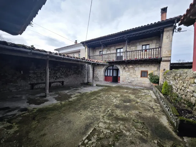 CASA DE PIEDRA CON MÚLTIPLES POSIBILIDADES EN VILLANUEVA DE LA PEÑA — 4