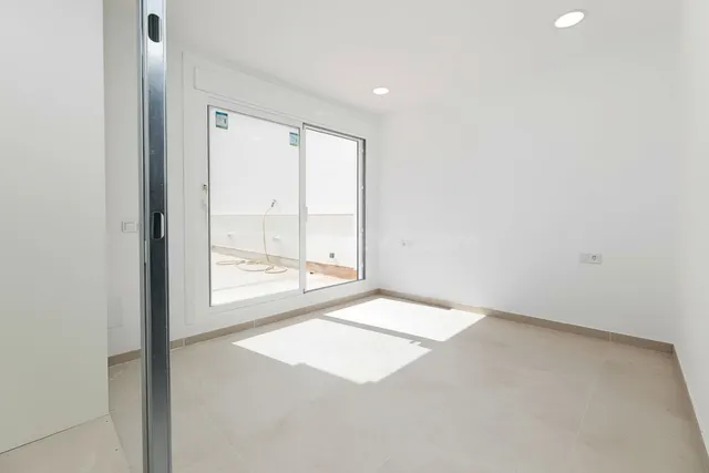 Obra nueva en Coll d’en Rabassa: vivienda de diseño con gran - foto 4