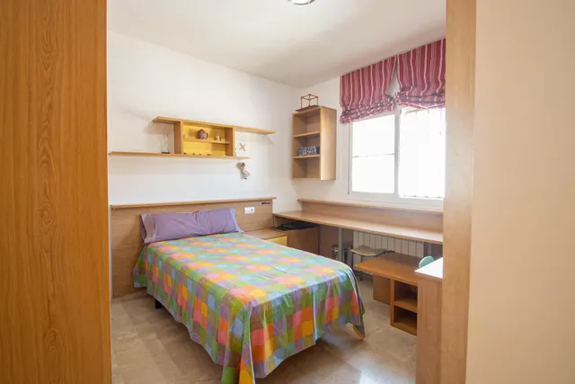 Gran casa familiar 4 dormitorios — 37
