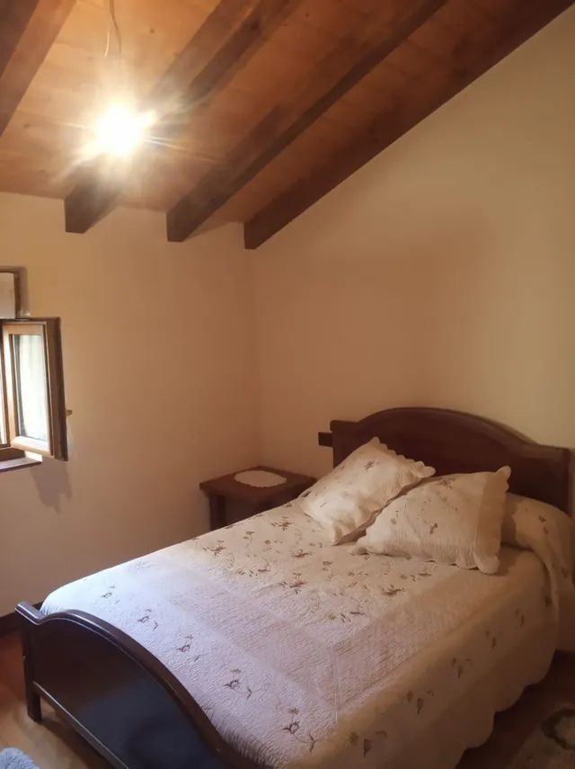 Céntrico !! Se Vende Chalet en Valle de Mena — 28