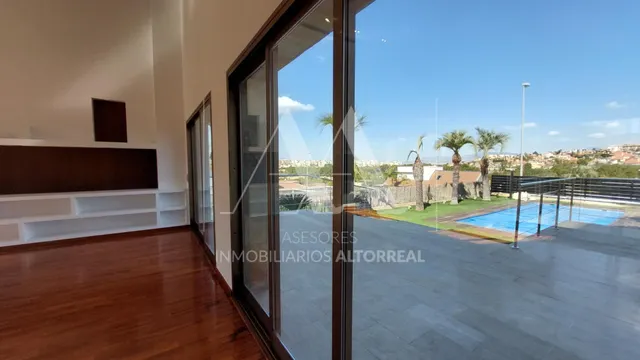 CHALET INDEPENDIENTE EN ALTORREAL — 32