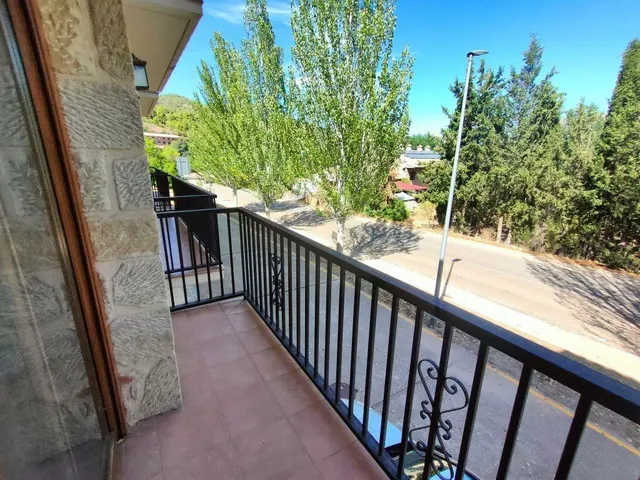 Casa 3 habitaciones 267m² en venta - AVDA. PARRIZAL — 17