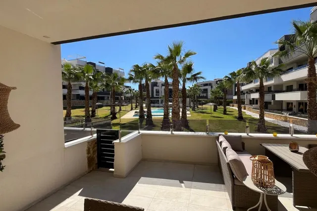 MODERNO APARTAMENTO EN PLANTA BAJA CON JARDÍN PRIVADO DE 65 m2 | LOS ALTOS, ORIHUELA COSTA — 10
