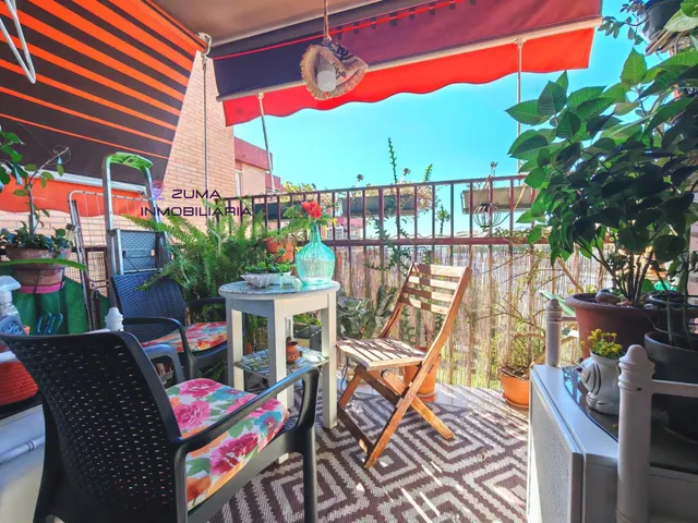 Piso en Málaga con piscina comunitaria y terraza. — 8
