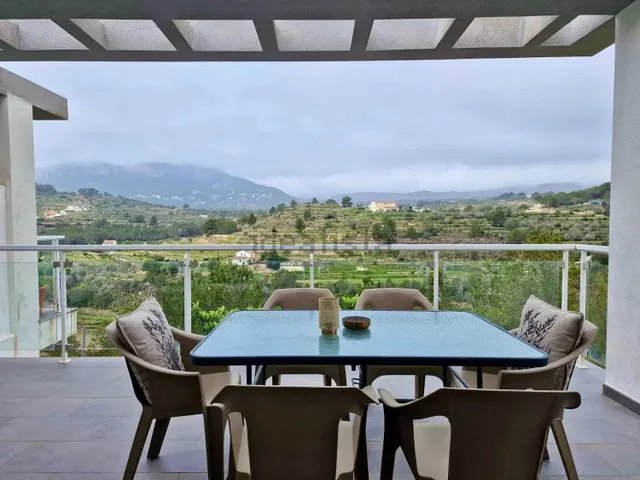 Exclusivo adosado con impresionantes vistas panorámicas a la Sierra de Bernia — 9
