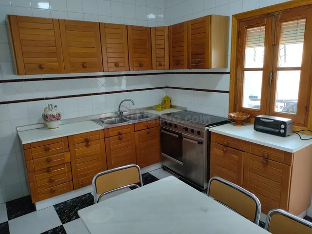 SE VENDE EXCELENTE Y GRAN PISO EN EL CENTRO DE VERA - foto 2