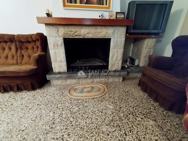 SE VENDE CHALET EN PARCELA URBANA EN LA ROMANA — 2
