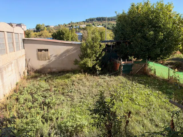 VENTA: Amplio Chalet en la Exclusiva Zona de Compostilla. — 26