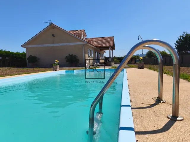 Chalet con piscina en Ares - foto 2