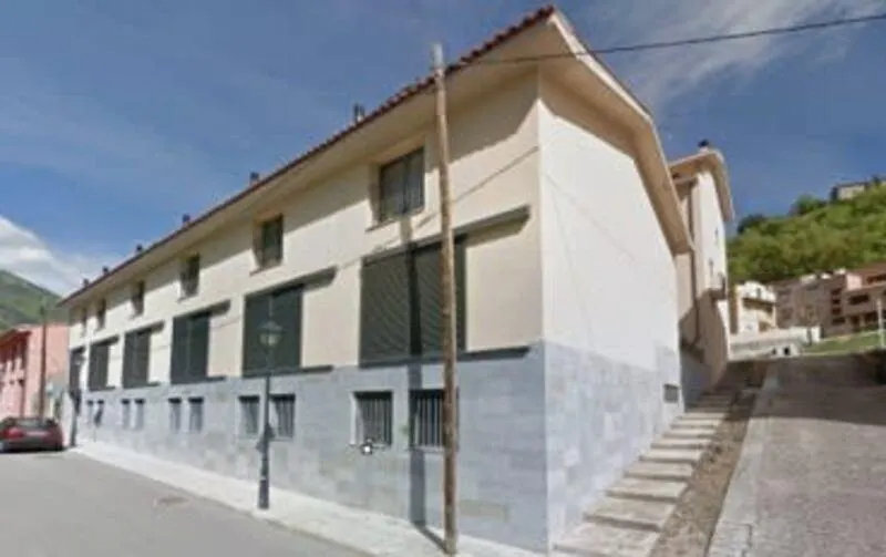 SE VENDE PISO EN CERCS