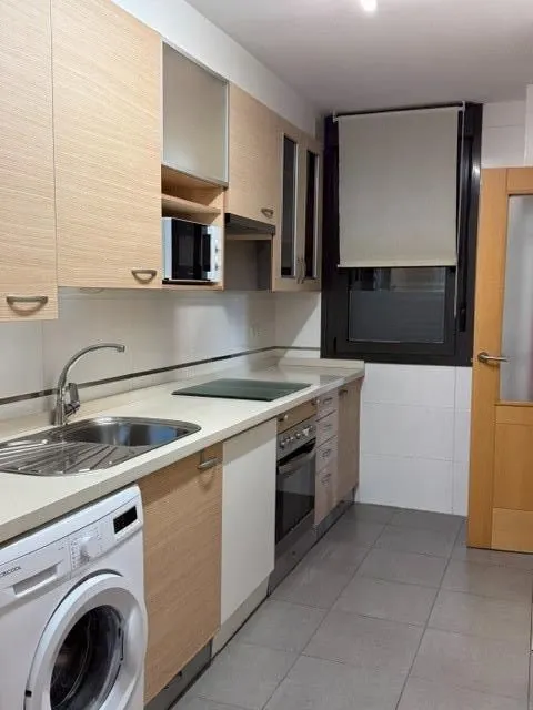 PISO 2 habitaciones CON GARAJE Y TRASTERO EN ZONA PEÑACASTILLO — 7