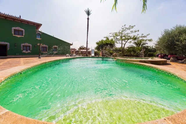 Casa de campo 5 habitaciones 500m² en venta - Comunidad vale